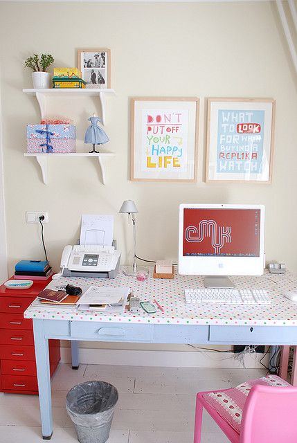 pink home office design