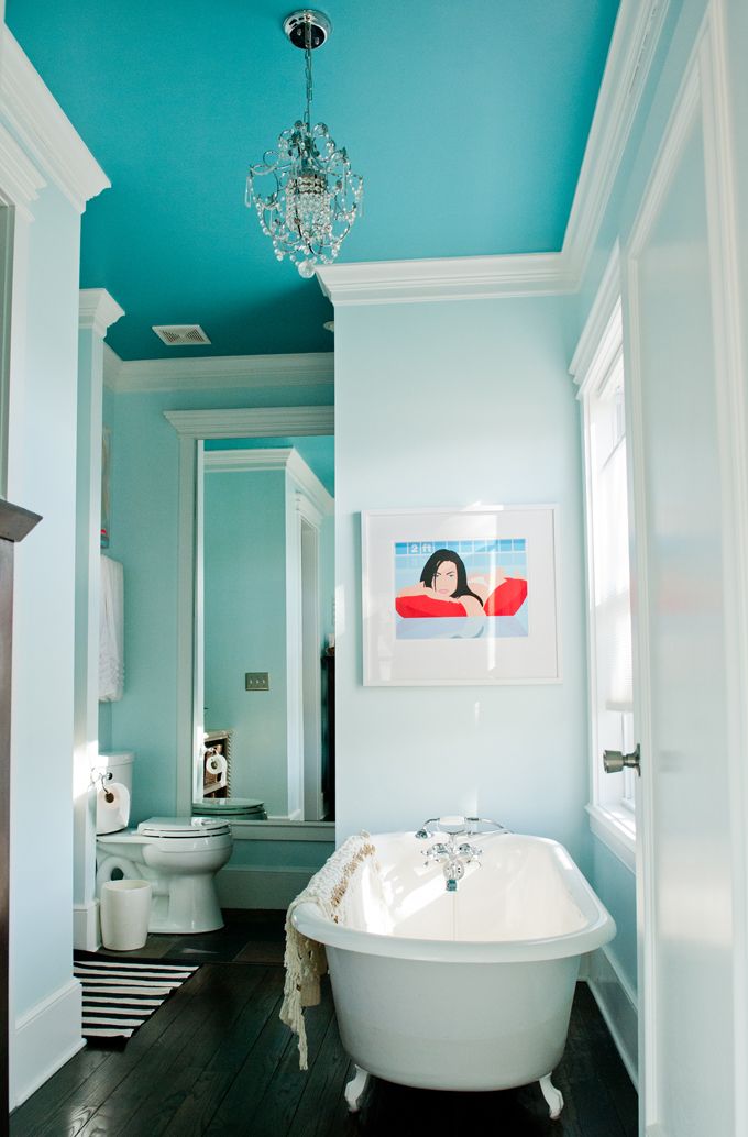 Airy Bathroom Design