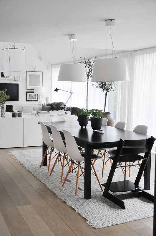 Black and White Dining Room Design