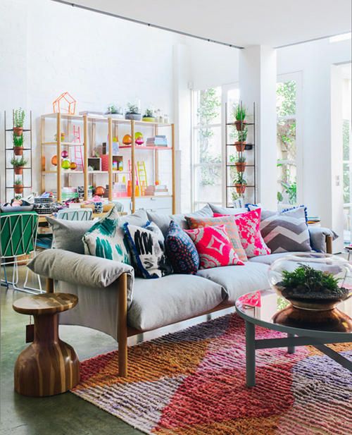 Colorful Living Room Design Inspiration For Your Small Apartment