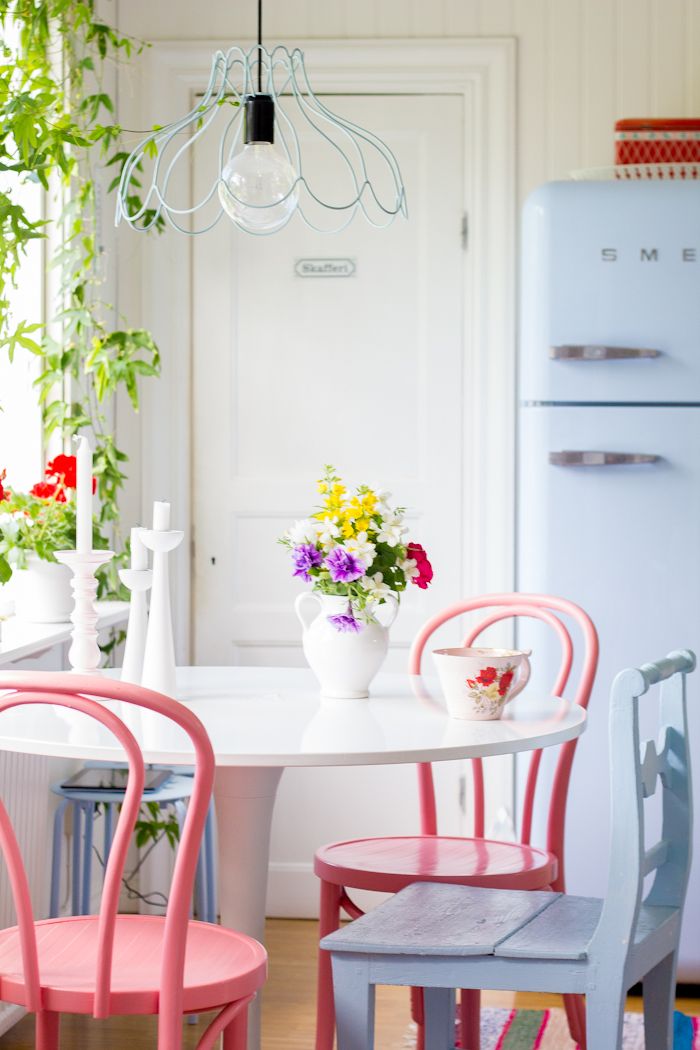 Playful Garden Inspired Breakfast Nook