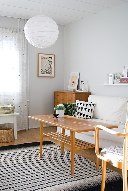 Living Room Design with Great Black&White Prints