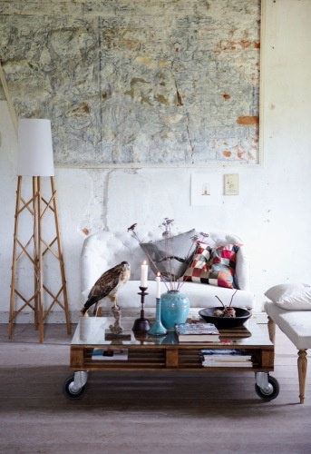 Artsy Chic Living Room Design