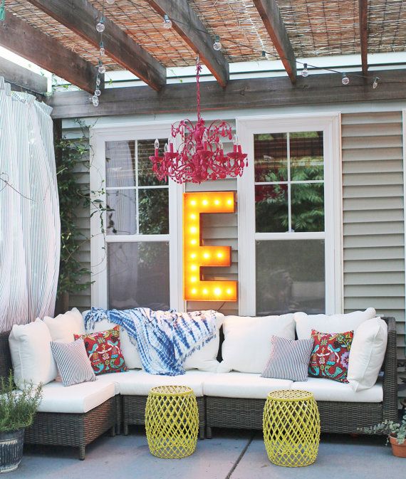 Outdoor Patio Design With a Pop of Color
