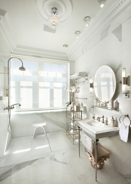 White Hollywood Era Bathroom