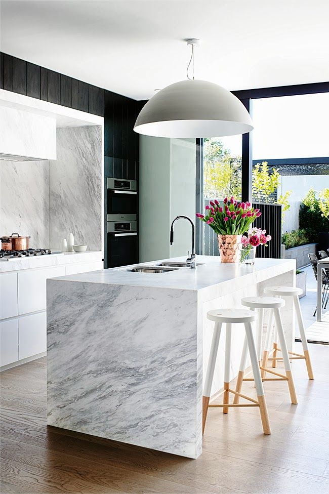 Marble Island Counter Backsplash
